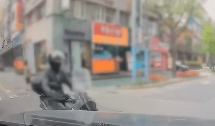 김흥국-법적대응-오토바이-뺑소니-사고-논란-억울