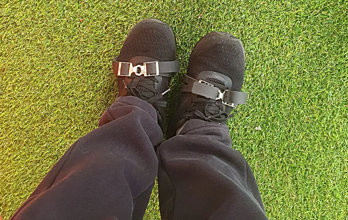 썰매장-이용전-아이젠-착용