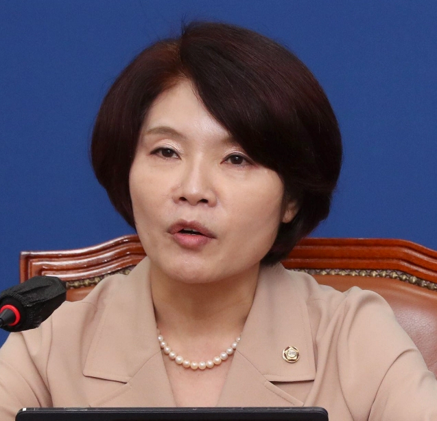 한정애 국회의원 프로필 나이 고향 학력 재산