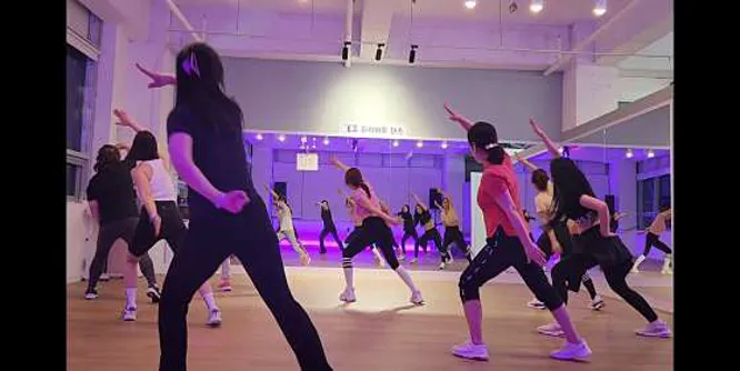 EZ다이어트댄스 양산 증산점