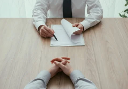 중학교 영어인터뷰 하는 모습