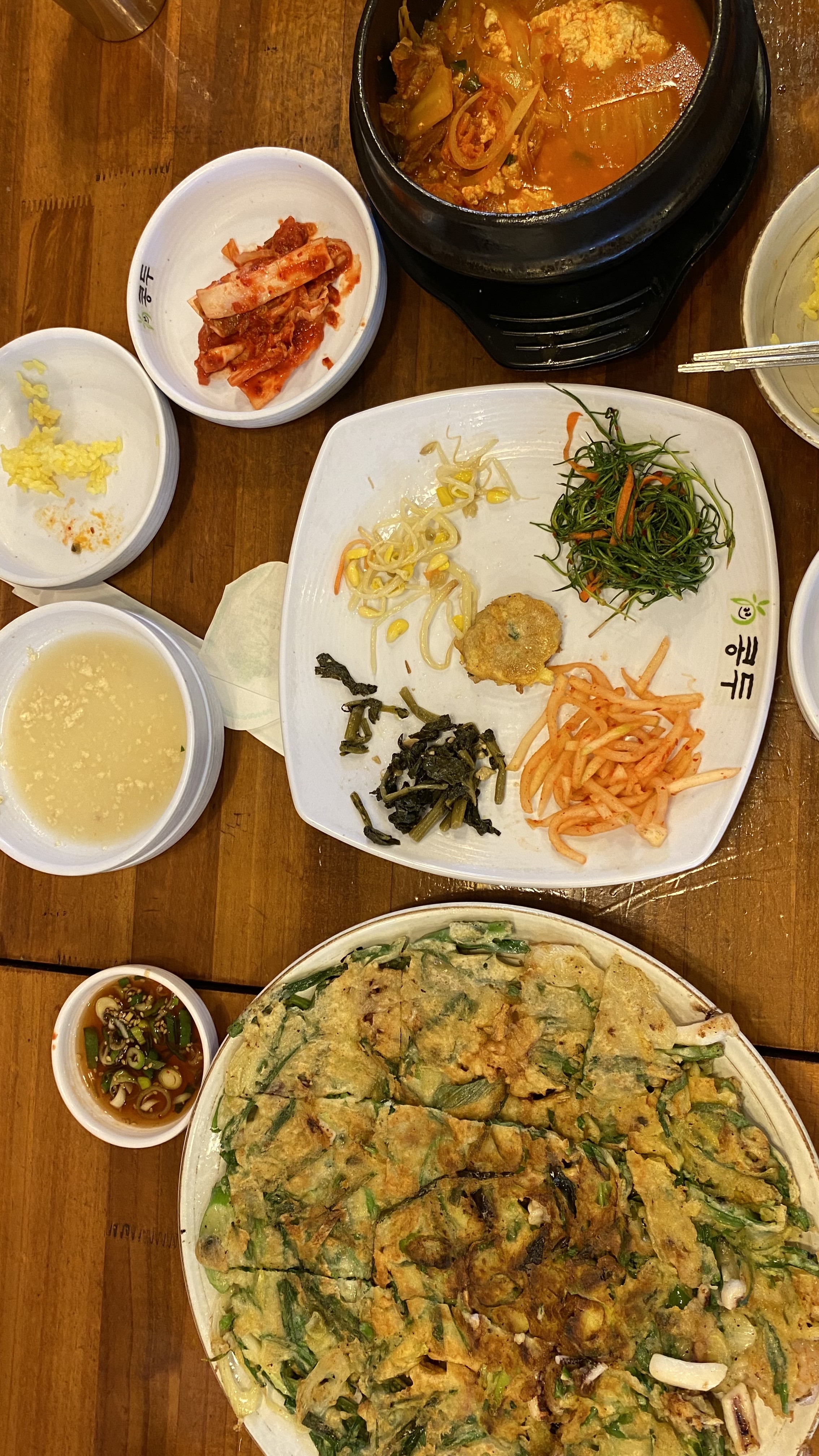 해물파전과 김치찌개