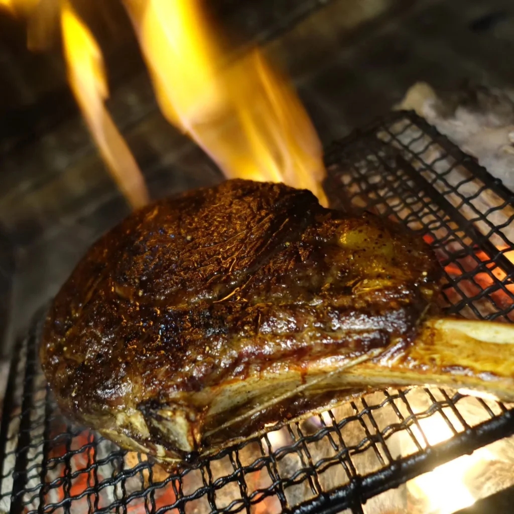용산 한남동 고기깡패 '군몽'