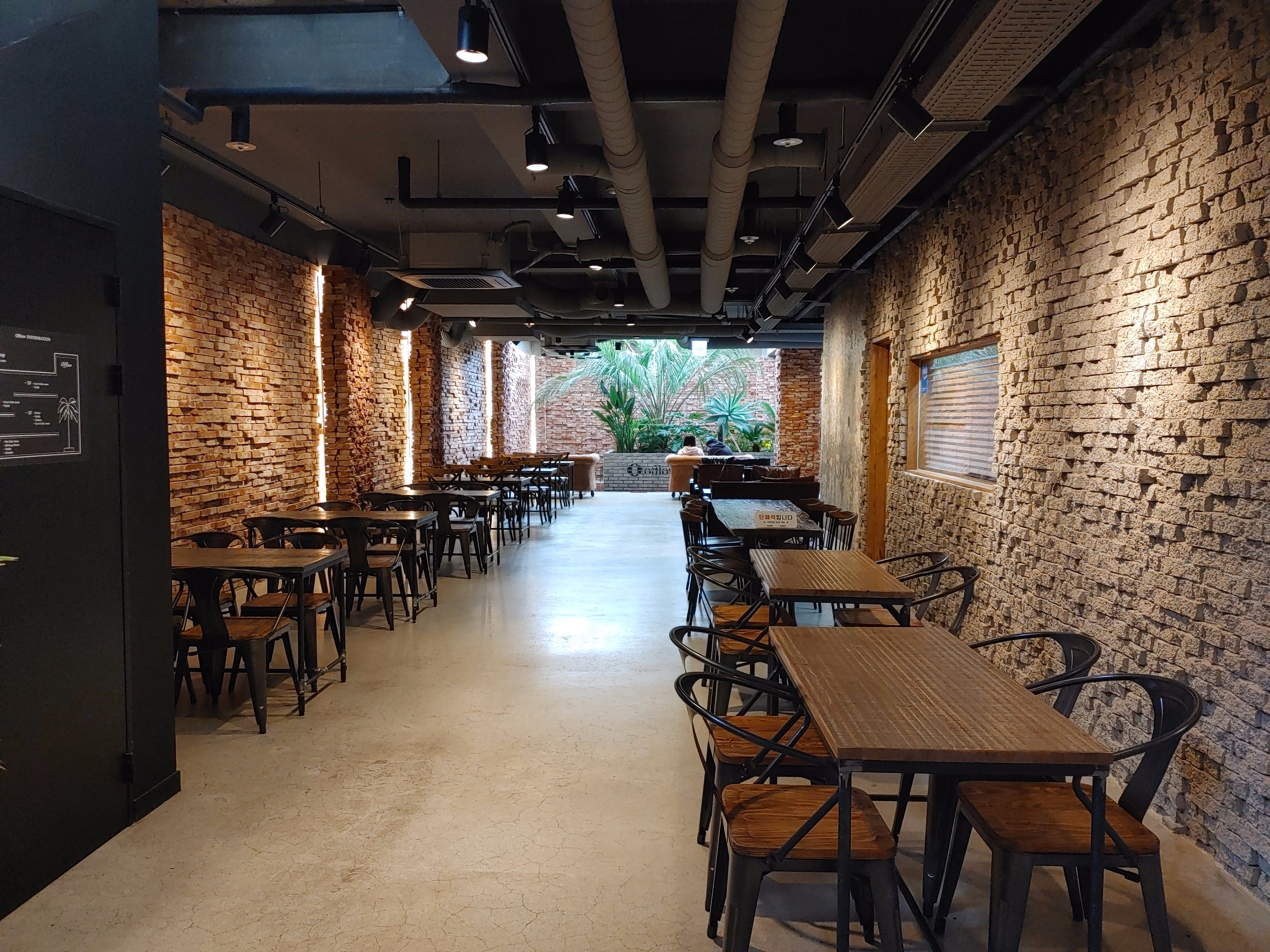 부산_강서구_강변뷰_오플로우_지하정원1