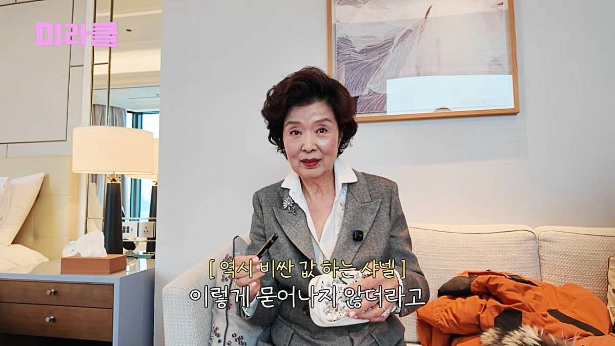 윤미라