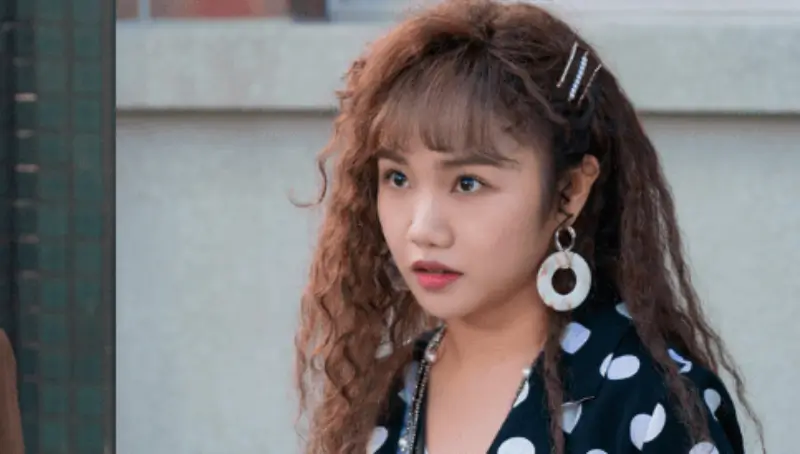 이경애 (홍나현)