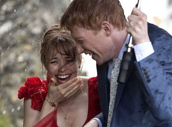 영화 어바웃타임 리뷰 로맨틱 코미디 레이첼 맥아담스 도널 글리슨