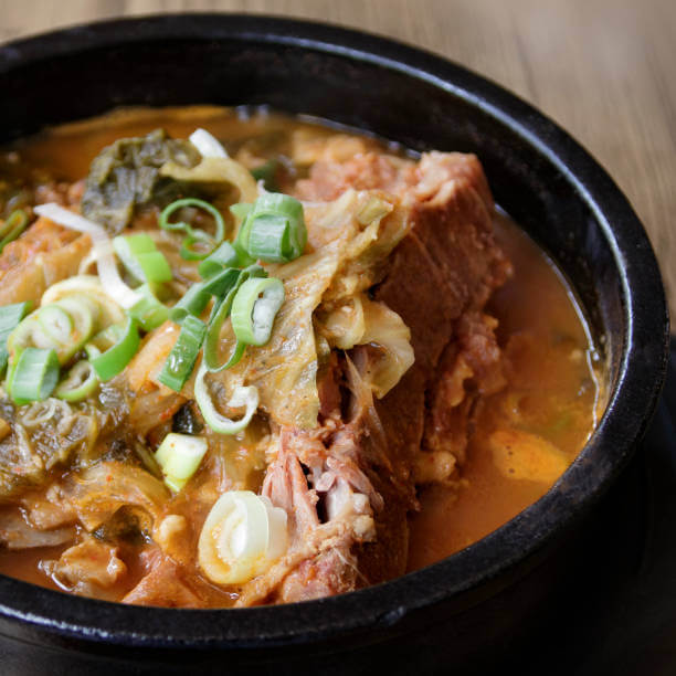 감자탕 &amp; 쌩쏘(Cinsault) 와인 페어링｜진한 국물과 산뜻한 레드의 의외의 조화