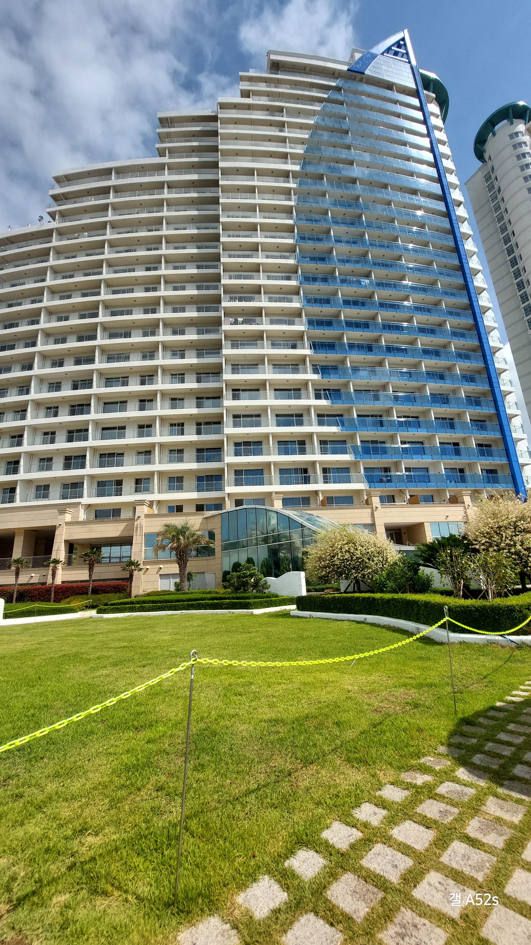 산토리니광장에서 바라본 웨스트 타워