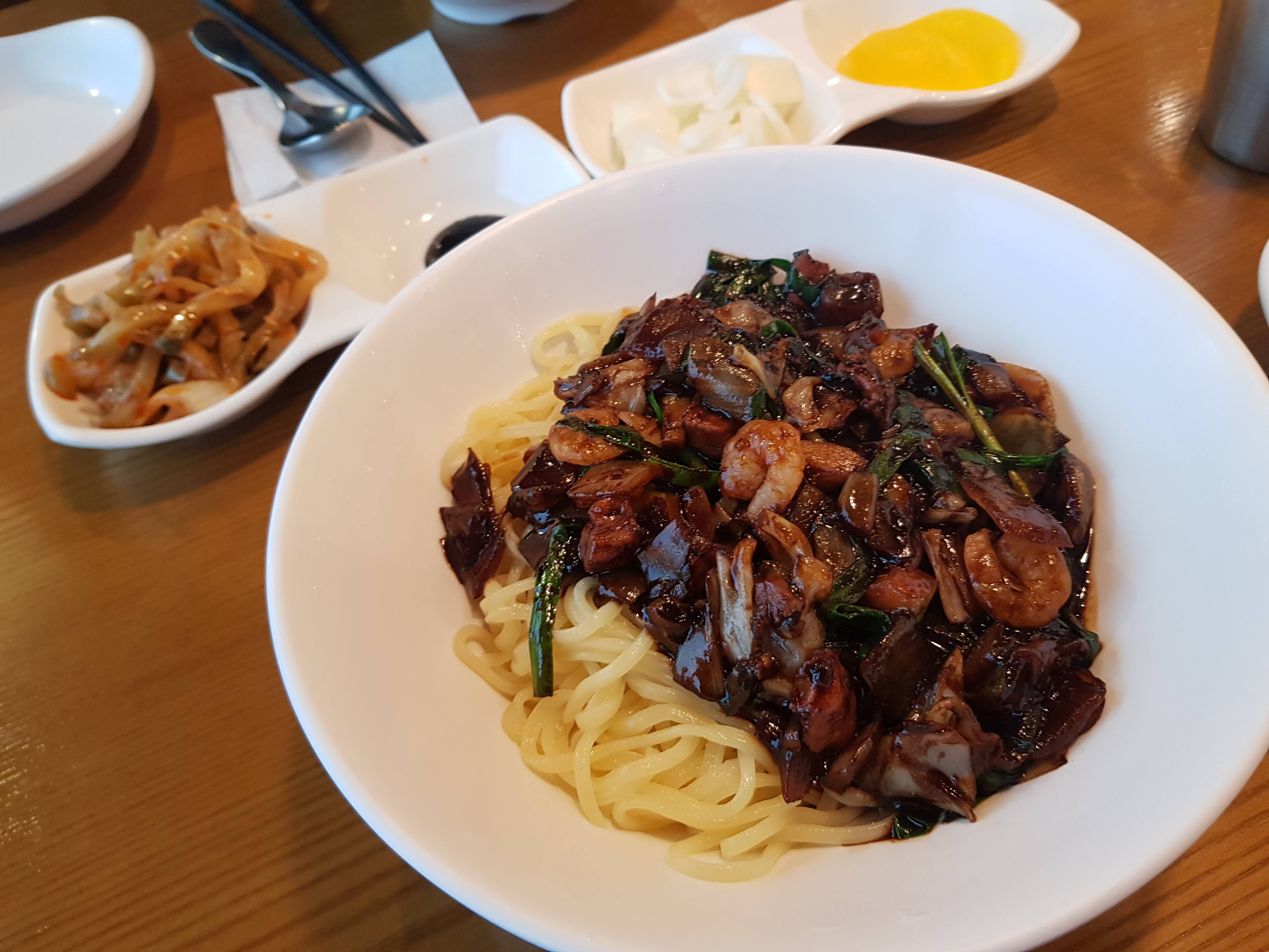 제주 도두항 제주돼지 짜장면