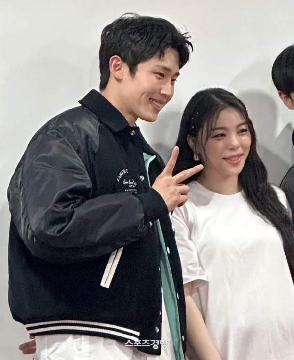 에일리&amp;#44; &amp;#39;솔로지옥&amp;#39; 출연자 최시훈
