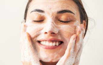 보습력 높이는 겨울 세안법