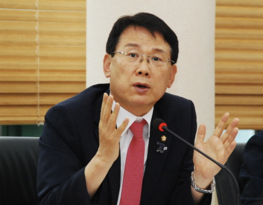 국회의원 윤두현