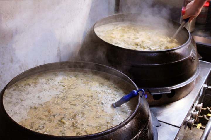 인천 석바위시장 닭강정 반찬 국 식빵 가마솥 장어탕 김치 부각 맛집 전국 택배 주문 가볼만한 곳 추천