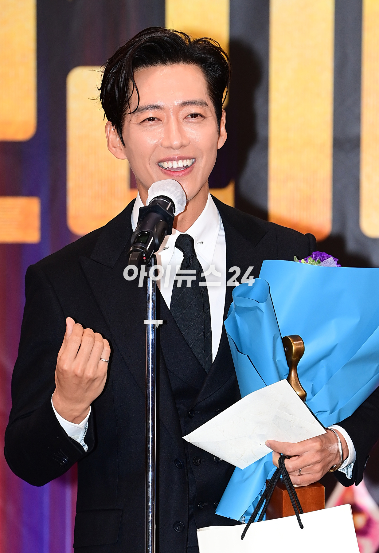 배우 남궁민이 22일 오후 서울 마포구 MBC 사옥에서 열린 '2023 그리메상' 시상식에서 남자 최우수 연기자상 수상자로 참석하고 있다. [사진=정소희 기자]