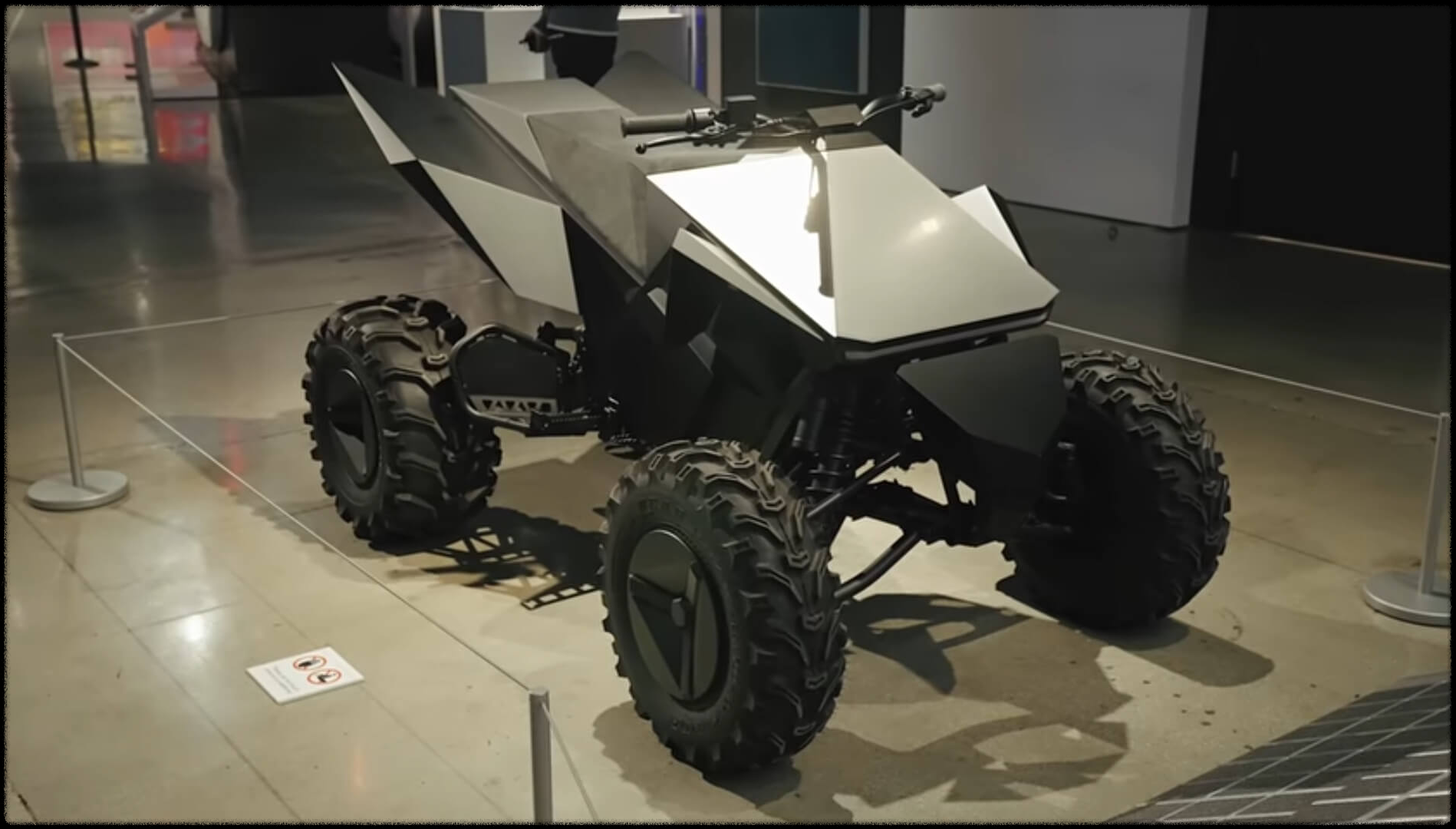 테슬라-사이버퀘드ATV-이미지