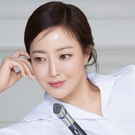 메디큐브 에이지알 부스터힐러