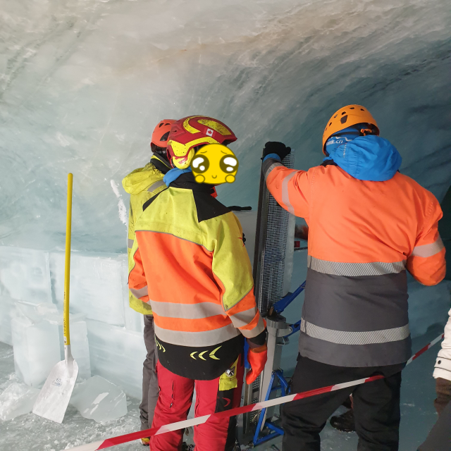 융프라우요흐 얼음궁전 유지보수 작업