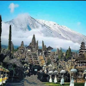 발리 여행 추천 버사끼 사원