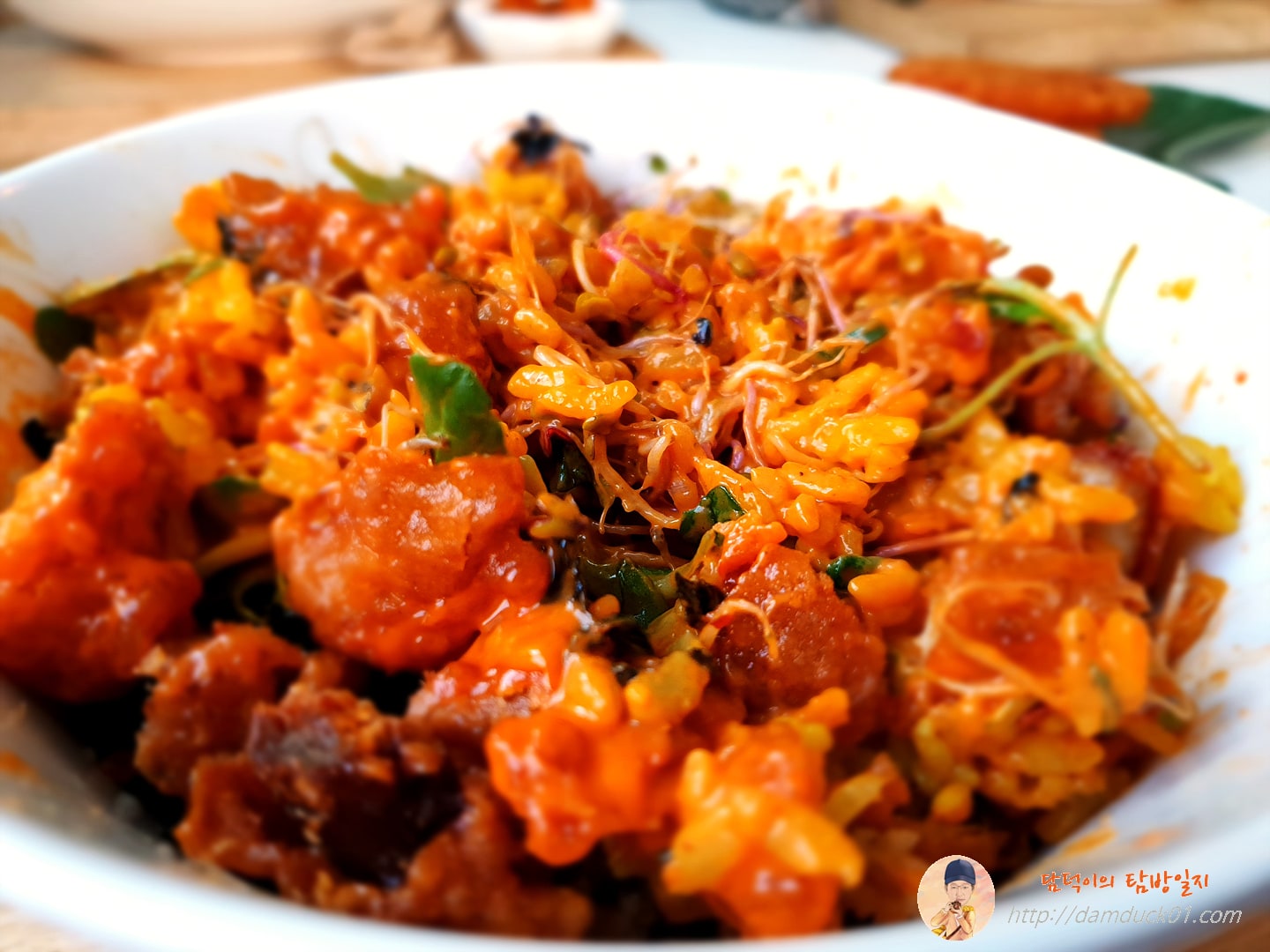 스티브키친-비빔-마라치킨마요덮밥-담덕이의탐방일지