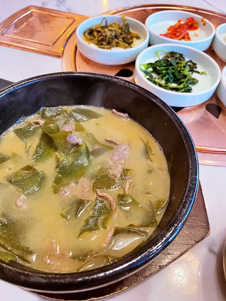 백반기행 179회 김종민 편 미역국 울릉도 돌미역 한우등심미역국 간장게장 한정식 청담동 맛집 소개