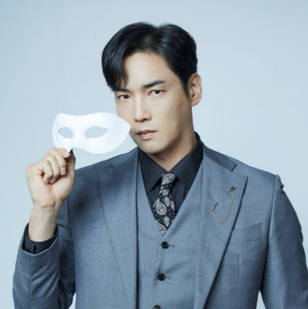 배우 강지섭