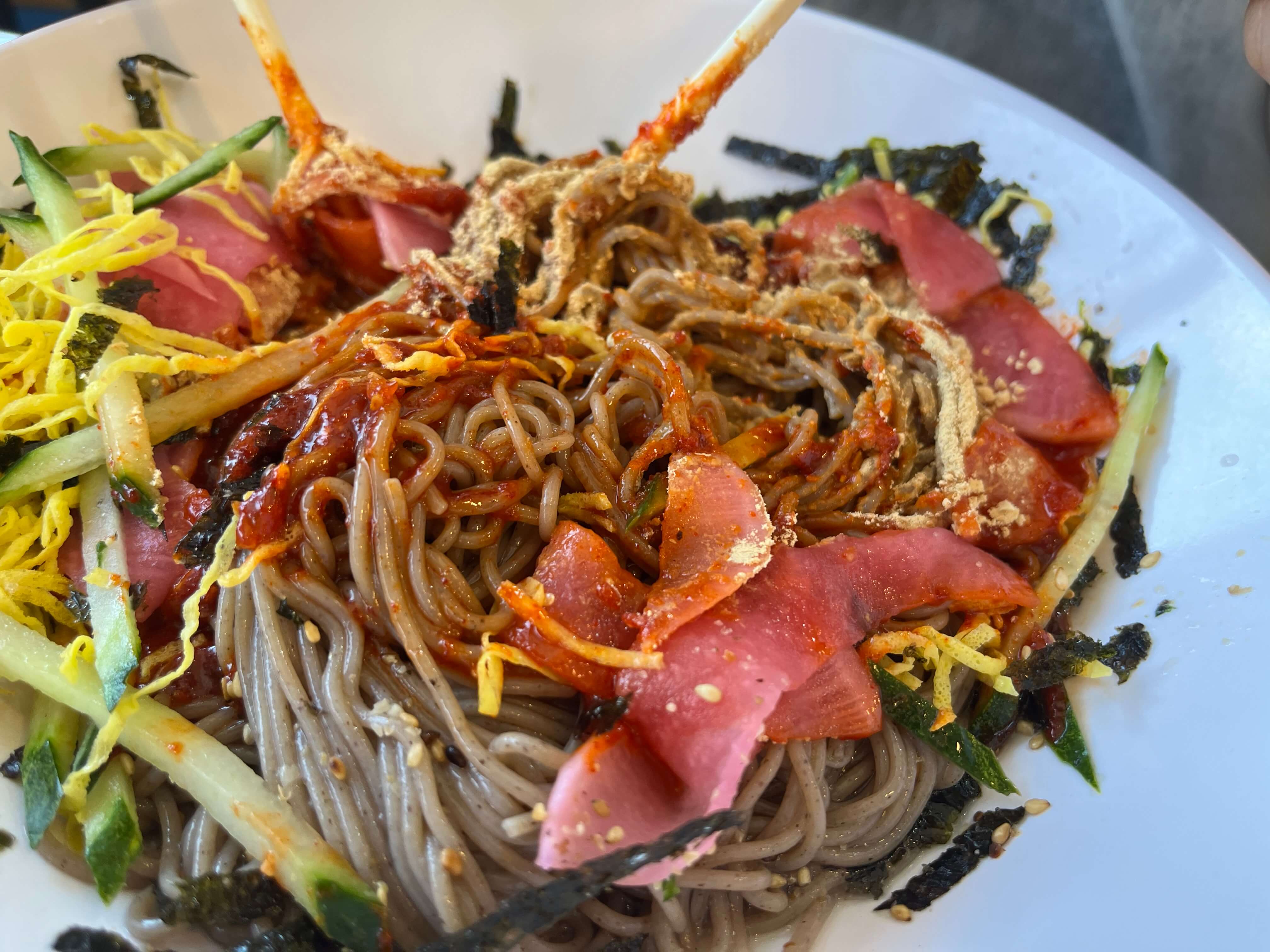여수 메밀 식당 비빔막국수