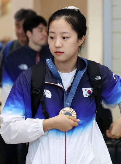 뿌링클 모델 신유빈 선정 프로필 나이 키 먹방 주먹밥