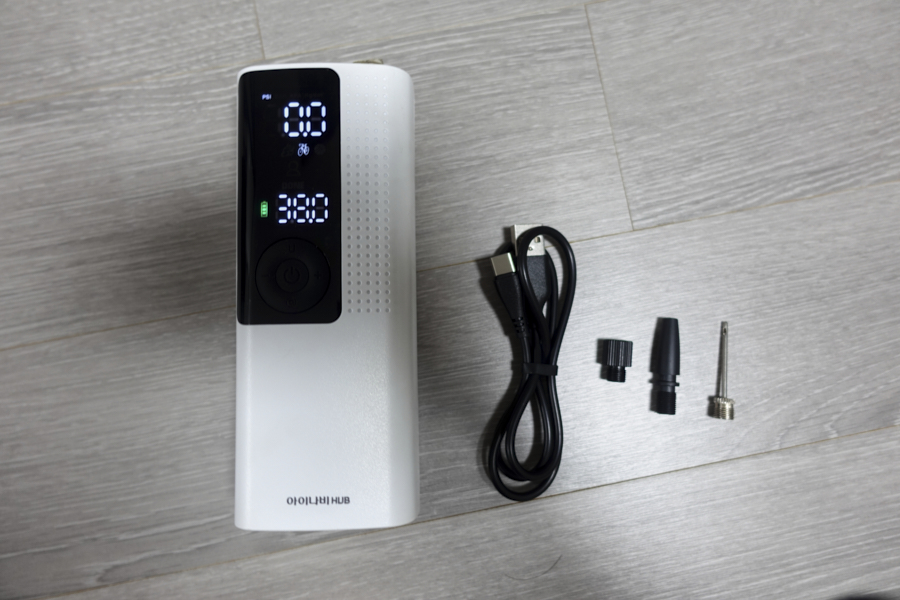 아이나비 타이어 공기압 주입기 구성품