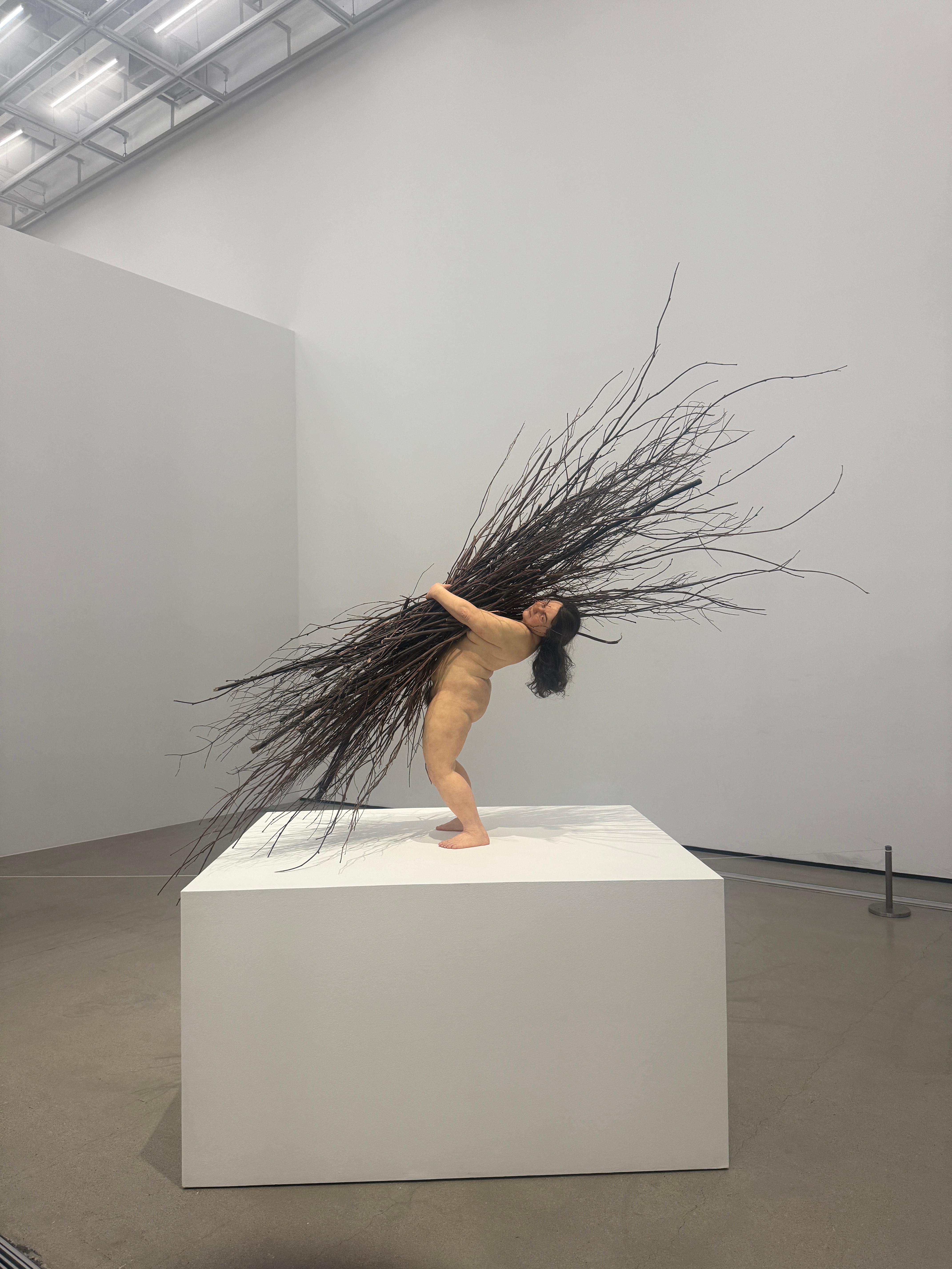 론 뮤익 전시