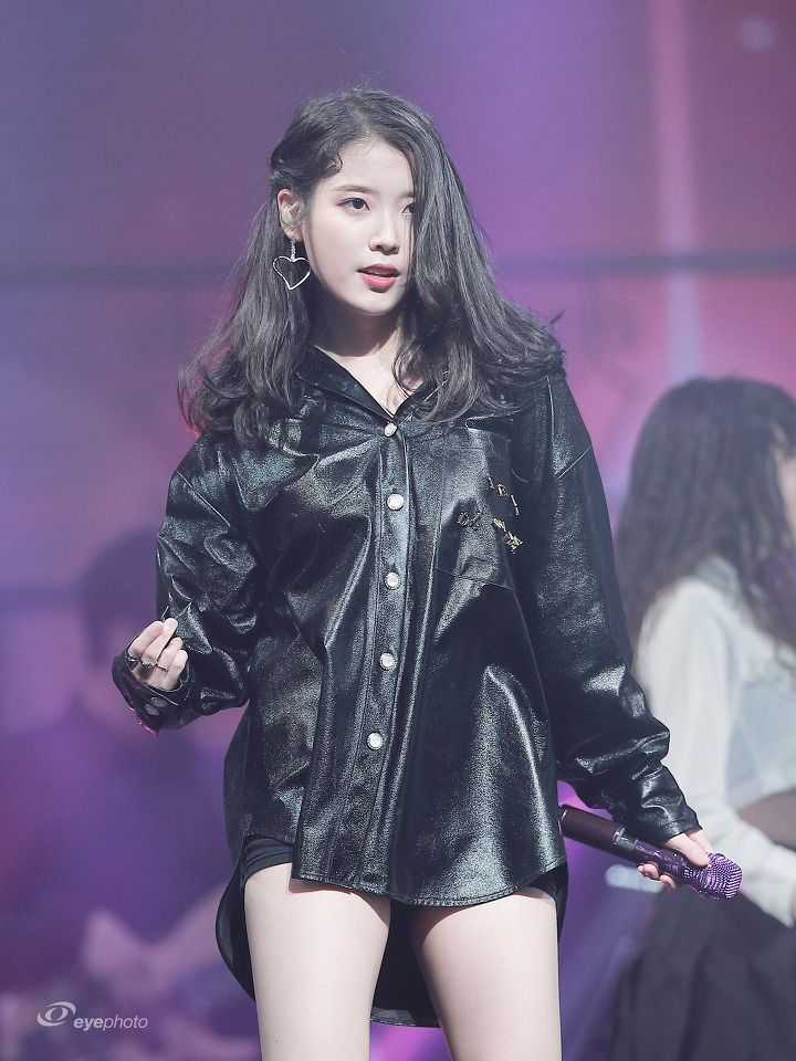 아이유 사진 모음 / 무대 코디 패션 / 일상 사복 패션