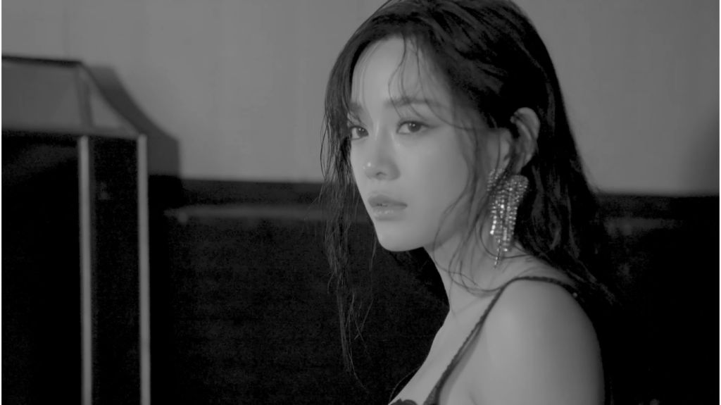 김세정 '문(門)' 무드샘플러 이미지, 무드샘플러 영상 캡쳐