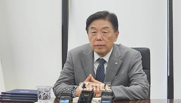 김형석 독립기념관장이 광복을 ‘연합국의 선물’로 표현