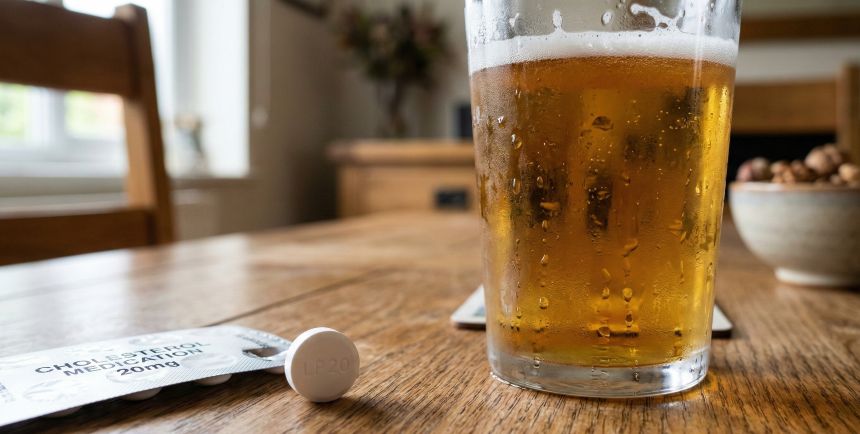 고지혈증 약 복용 중 음주, 맥주 한 잔 마셔도 될까?