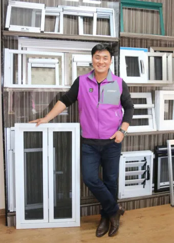 방충망 찌든때 칫솔과 구연산 불림으로 세척하는 법_28