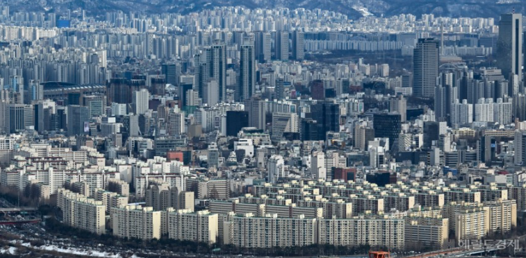 서울 강남구 아파트 단지 모습
