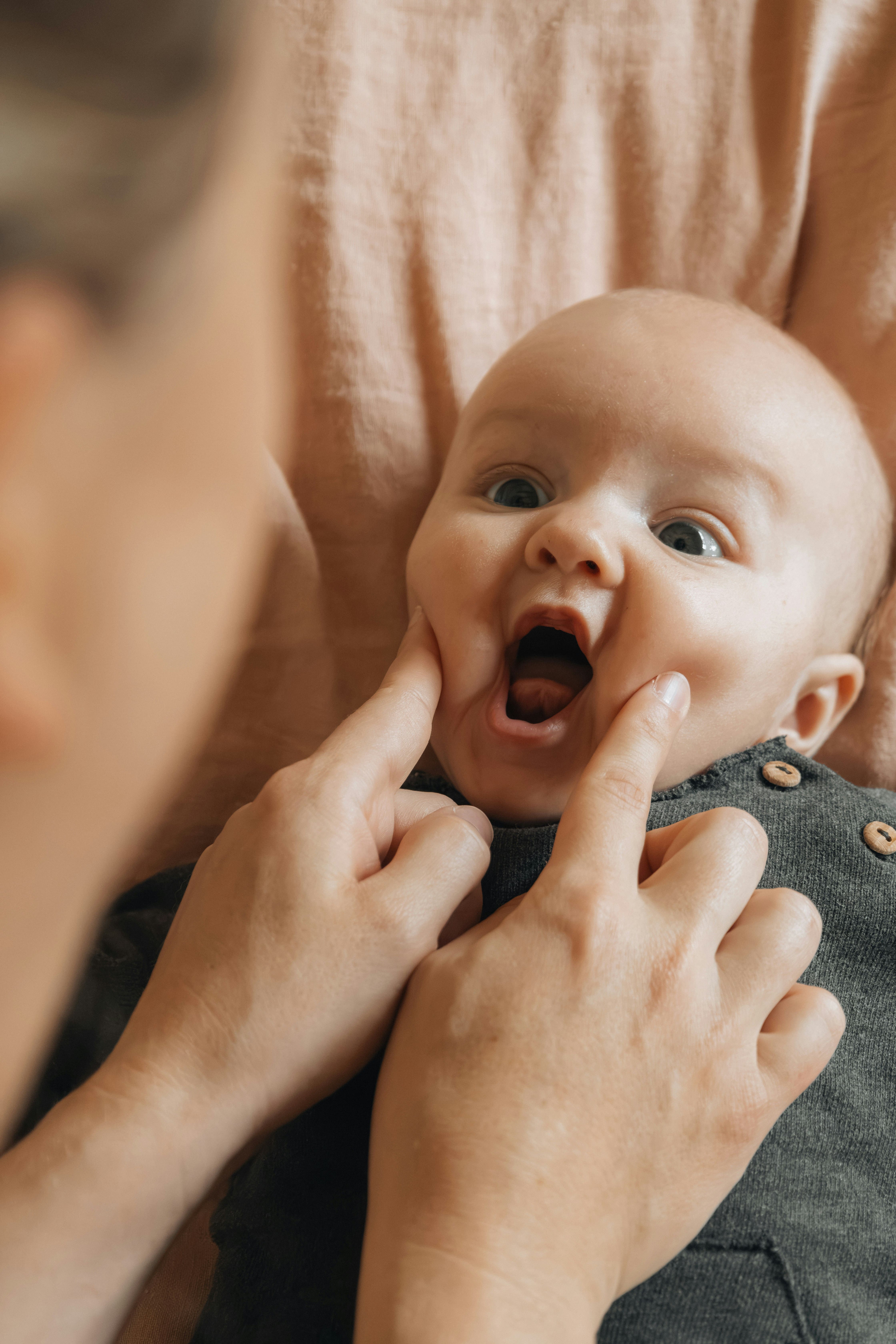 신생아 태열? 걱정 마세요! 원인부터 관리법까지 한 눈에