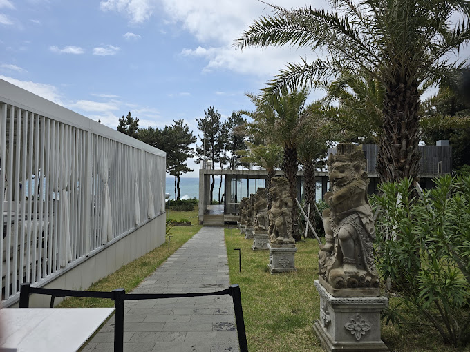 중문 해변 라운지바 '바다다'