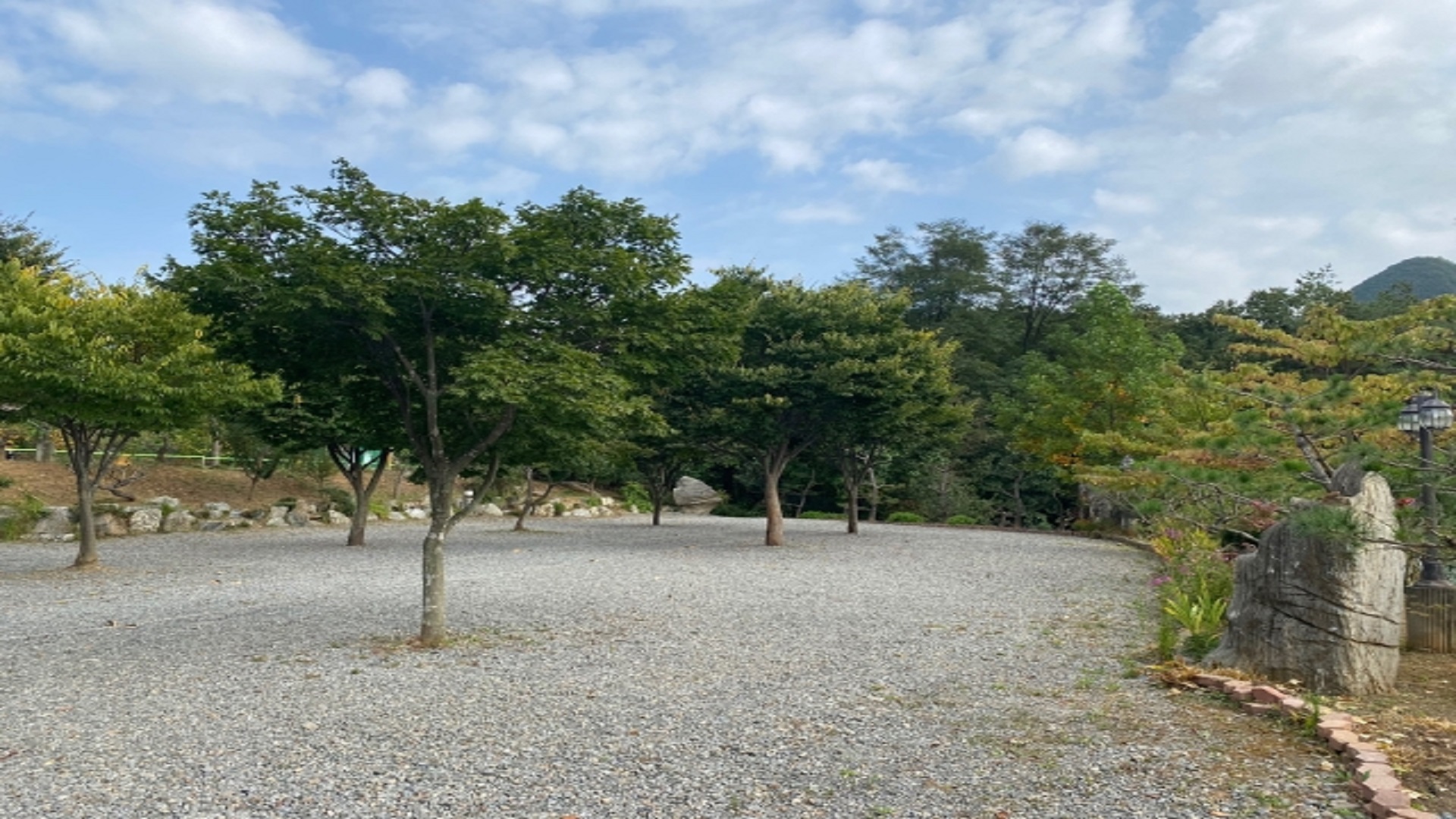 영월군 힐스톤 캠핑장 예약 바로가기