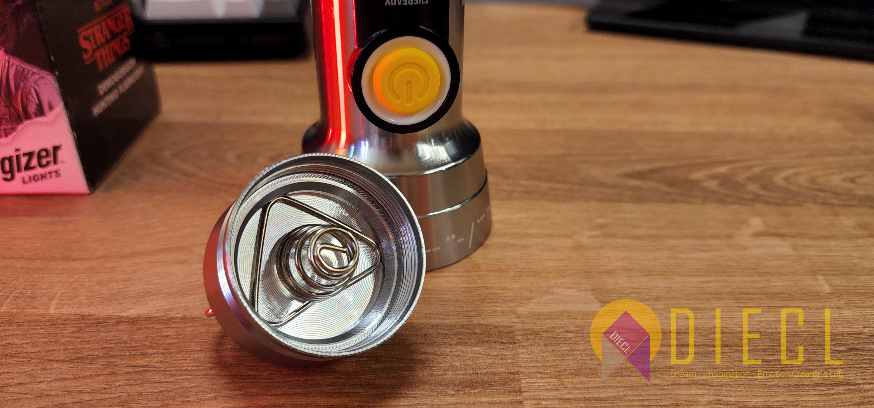 기묘한 이야기, Stranger things, Energizer, light, 에너자이저