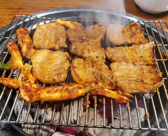 강원 홍천 고추장삼겹살집, 양지말 화로구이