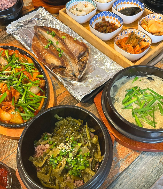 생방송투데이 양펑 연잎밥정식 돌담정식&amp;#44; 남양주 솥뚜껑 닭볶음탕 새터농원 