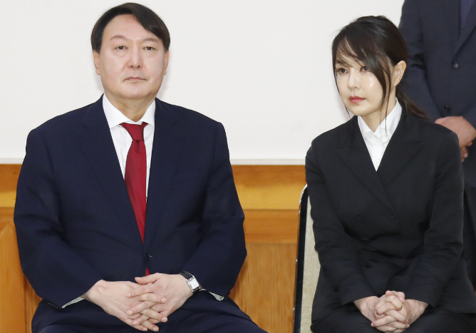 윤석열 부인