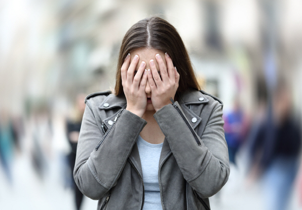 어지럼증 뇌졸중증상 응급상황 이석증 메니에르병 심인성어지럼증 건강정보 119 전정재활 균형감각