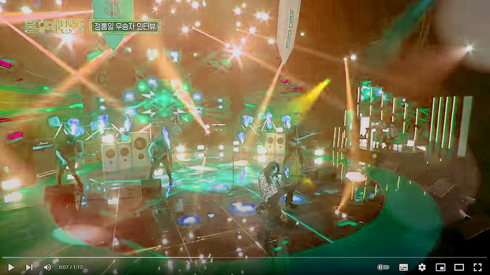 정홍일의 '크게 라디오를 켜고'