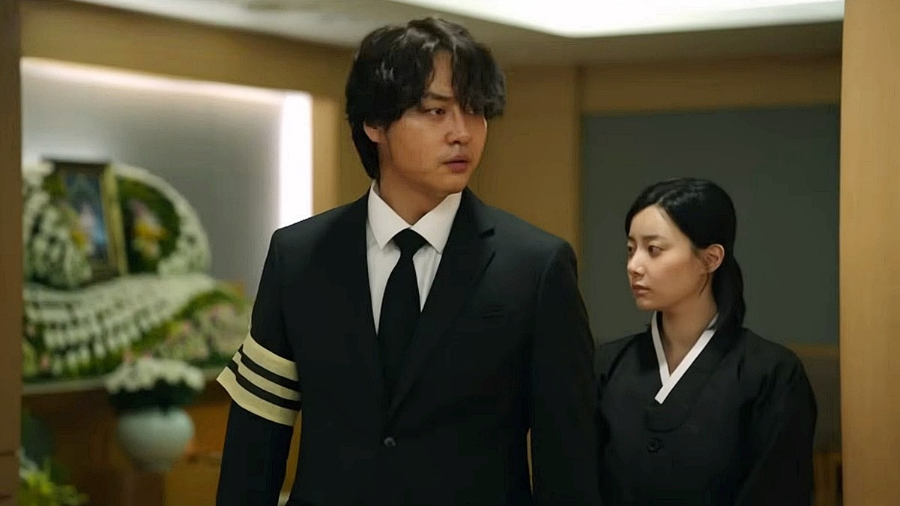 중간계 (2025) 영화 리뷰