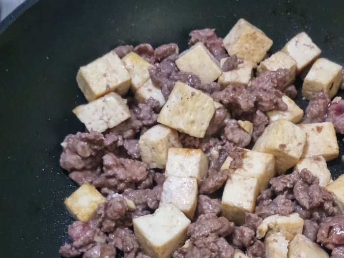 alt"소고기 두부 볶음"