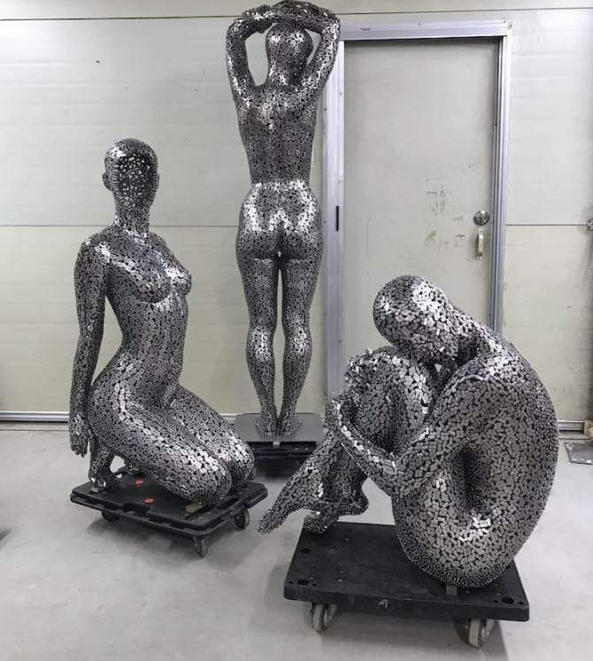  자전거 체인 이용하여 인상적인 조형물 제작하는 한국인 예술가 Human Figures Formed by Bicycle Chain Contemplate Our Relationship Within the World