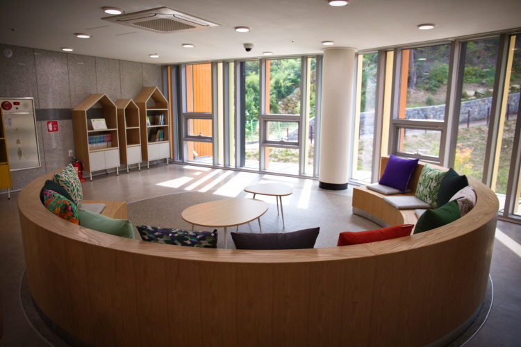 설악산 생태탐방원 작은도서관