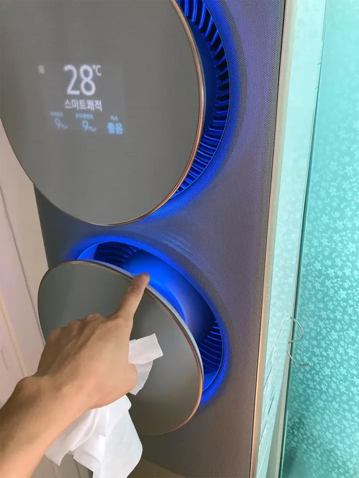 LG 에어컨 냄새 제거 방법이 있을까요